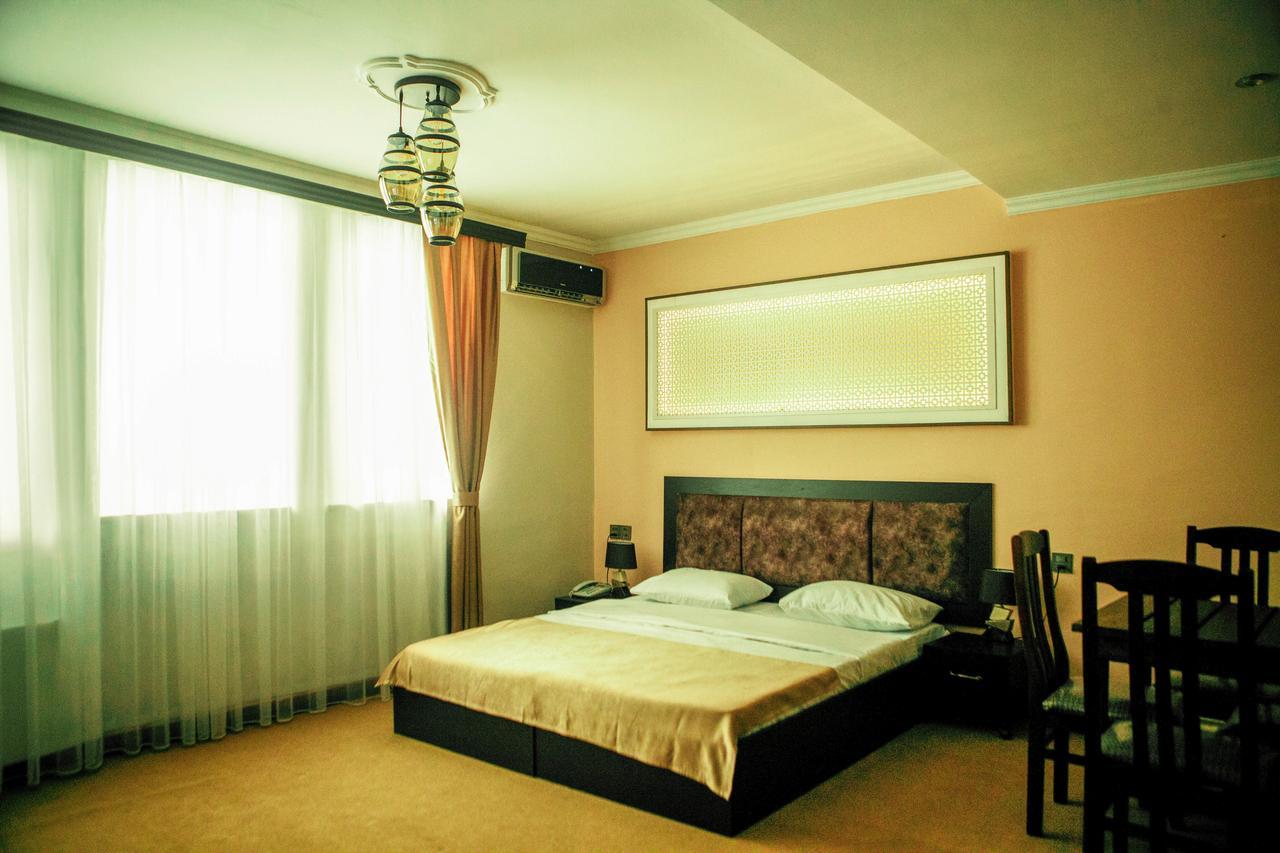 Twin Castle Boutique Hotel Baky Esterno foto